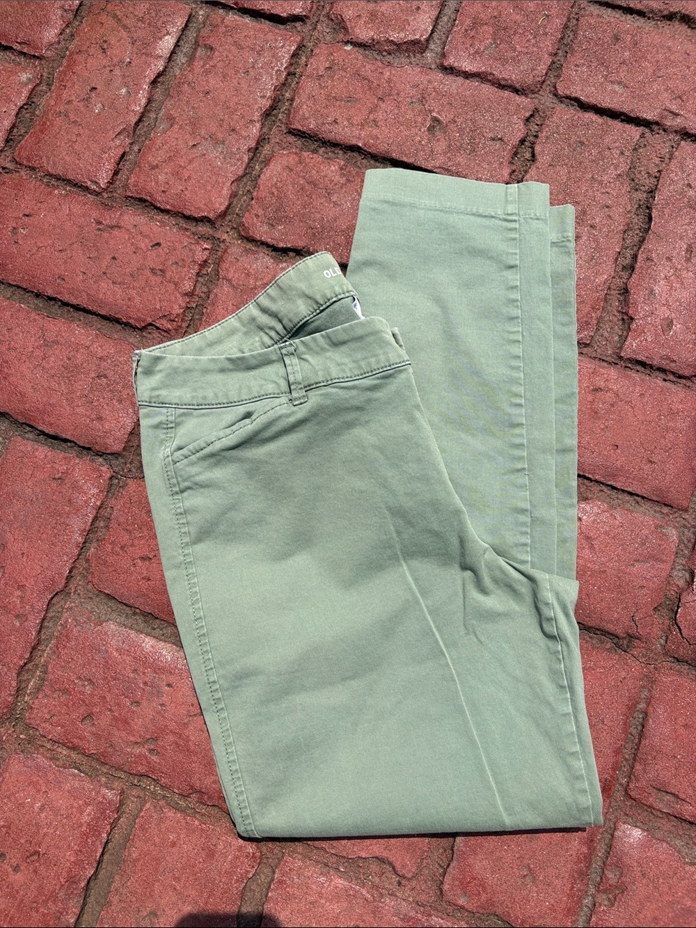 Old Navy Women's “Pixie” Chinos in Light Sage Green